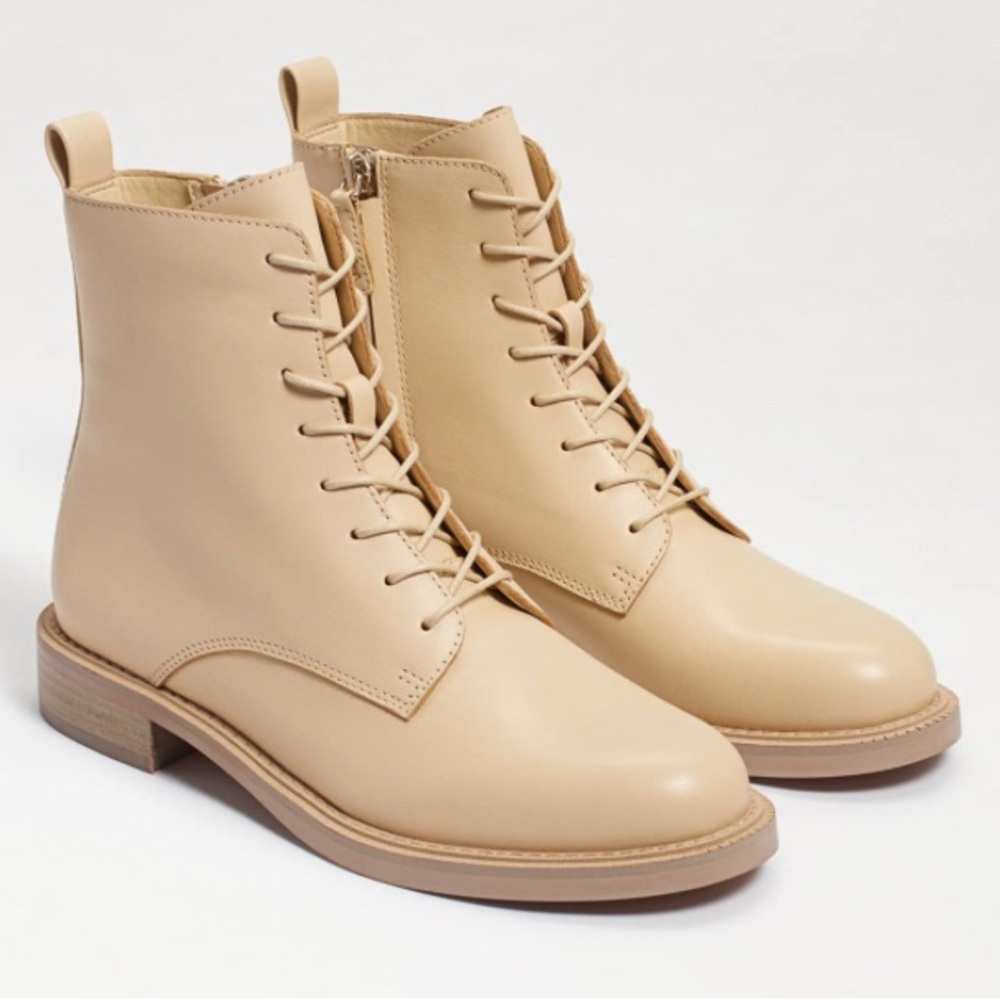 Women combat boots